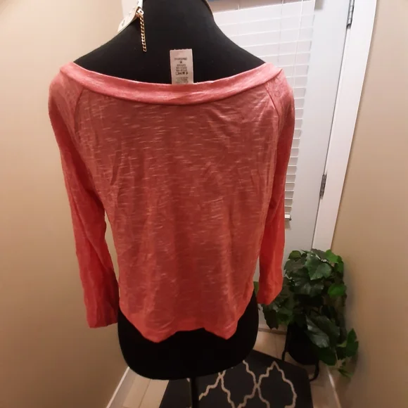 Crop tops - Picture 6 of 6